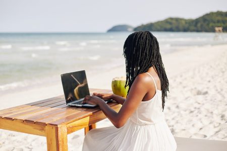 Anywhere office: saiba mais sobre a tendência que impulsiona o setor de turismo