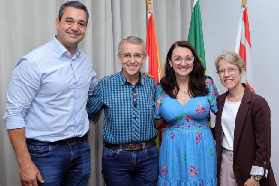 blumenau secretaria de educacao hojesc