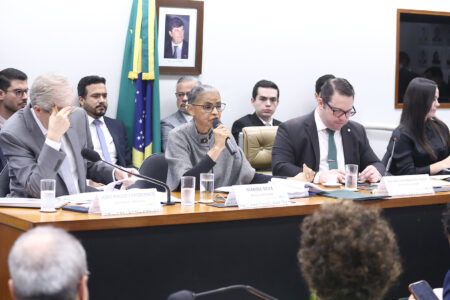 Marina Silva volta a ser insultada por deputado da oposição e se diz ‘terrivelmente agredida’