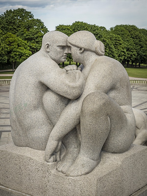Detalhe do Parque Vigeland - Gustav Vigeland (1860-1943) - Escultura em granito - foto de Godot13 - Wikipedia.
