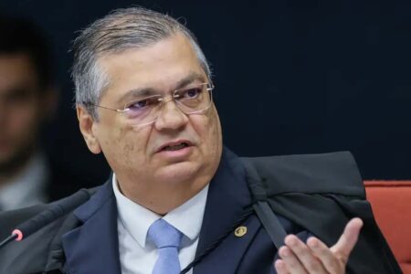 Dino manda PF investigar emendas parlamentares que somam quase R$ 700 mi