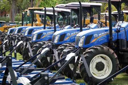 Alesc: lei que disciplina trânsito de máquinas agrícolas nas rodovias estaduais catarinenses é sancionada