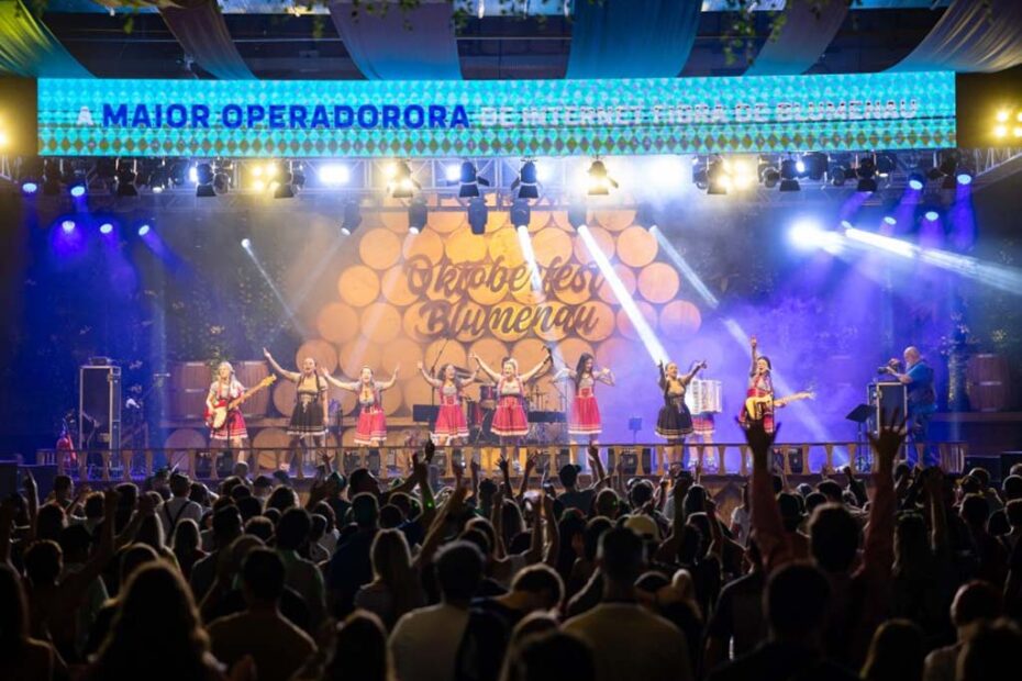 Oktoberfest blumenau alemanha