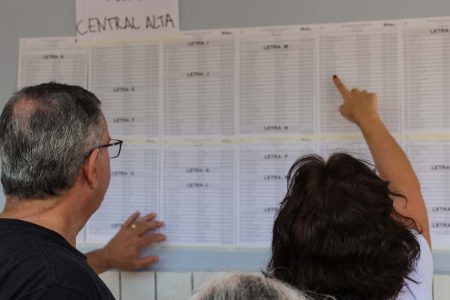 Segunda prova do concurso público da Educação de Santa Catarina ocorre neste domingo (29)