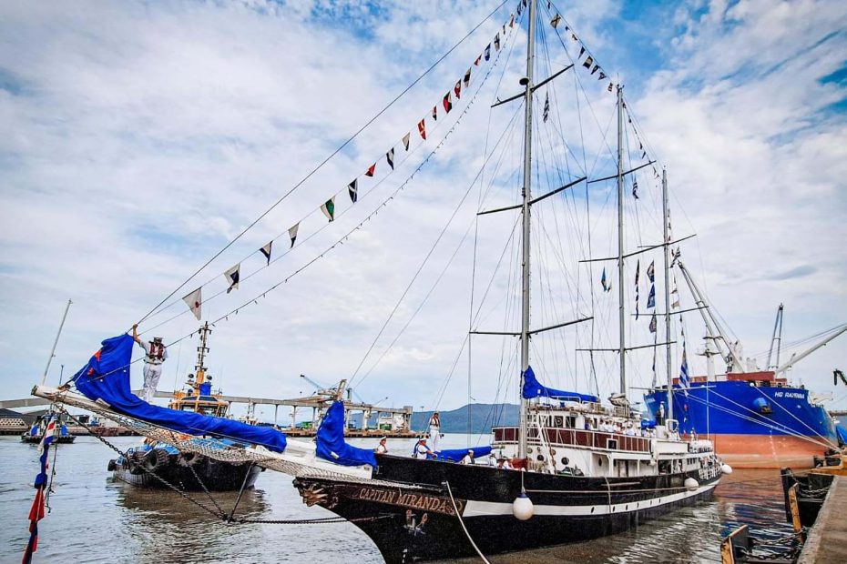 navio-escola Capitán Miranda sao francisco do sul hojesc