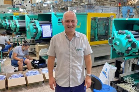 Zagonel, de Pinhalzinho, compra as marcas Corona e Thermosystem