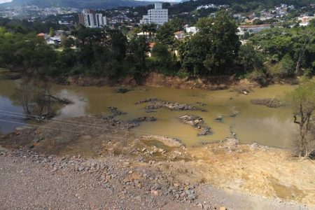 Contratação de projetos de dragagem no Rio Itajaí-Açu é autorizada