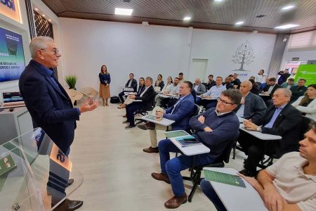 Governo de SC apresenta programas de incentivo e linhas de crédito a empresários