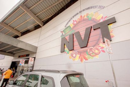 Aeroporto Internacional de Navegantes prevê recorde de passageiros com a chegada da Oktoberfest 2024