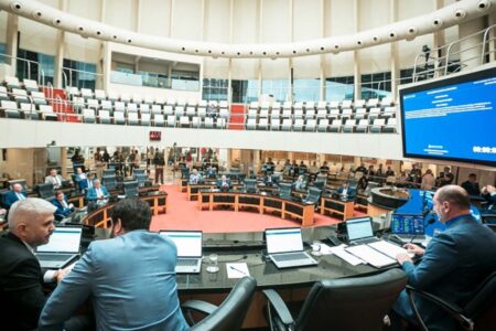 Deputados aprovam criação de cadastro de pedófilos e agressores sexuais em Santa Catarina