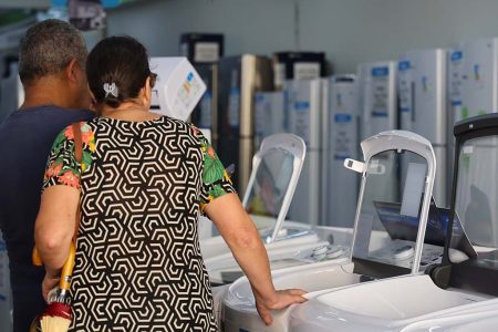 Comércio de Santa Catarina cresce 6,4% em agosto e mantém tendência de alta