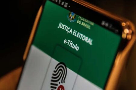 Eleições 2024: saiba como baixar o e-Título para votar no primeiro turno