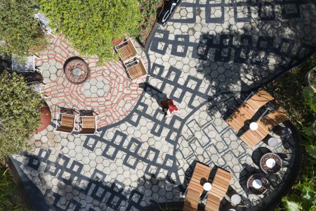 Arquiteta e paisagista Ana Trevisan assina a Praça O Futuro é Ancestral na CASACOR/SC