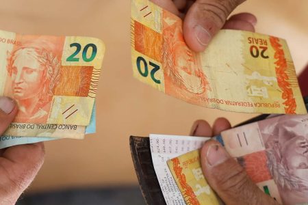 Setor de serviços de Santa Catarina cresce 5,7% em agosto, acima da média nacional