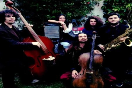 Itajaí: banda Oro Boros lança álbum de estreia com show na Casa da Cultura