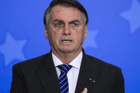 Atentado no Distrito Federal: Bolsonaro chama de ‘maluco’ homem que morreu após explosões em Brasília