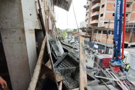 Queda de laje deixa quatro trabalhadores feridos em Balneário Piçarras