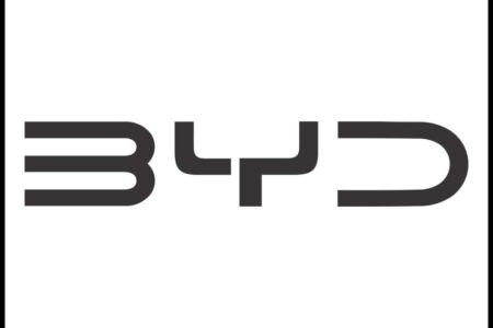 Porta-voz da BYD se opõe a relatos de más condições em obra no Brasil e alega difamação
