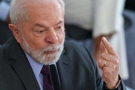 Quaest: Governo Lula termina 2024 com 52% de aprovação e 47% de desaprovação