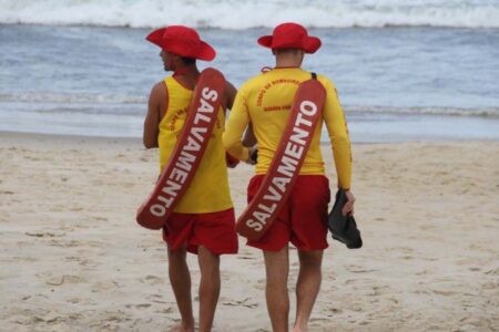 Verão 2025: Corpo de Bombeiros de SC realiza 1.761 salvamentos e reforça ações de prevenção