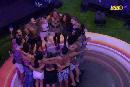 ‘BBB 25’ tem romance no ar e festa até o amanhecer