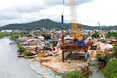 Obra da Ponte Joinville avança com uso de tecnologia inédita na cidade
