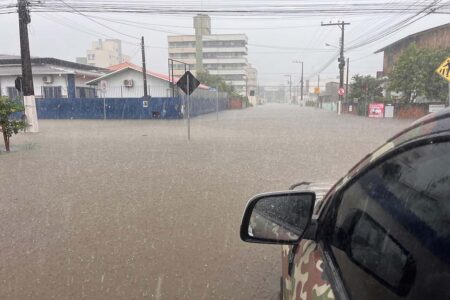 Porto Belo está em estado de alerta em relação às fortes chuvas