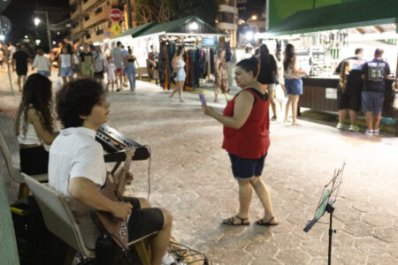 Cultura na Rua anima o final de semana em Bombinhas