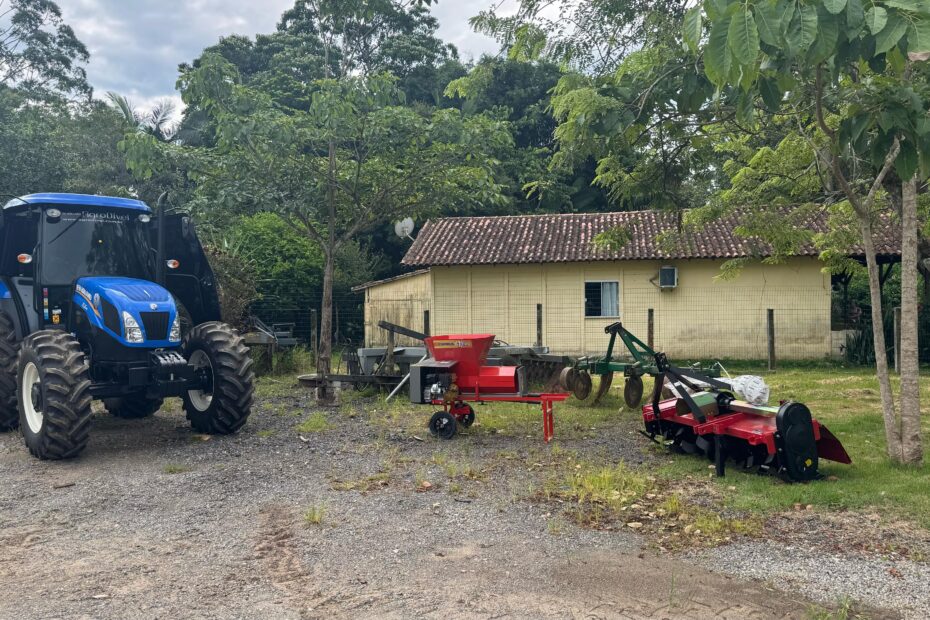 equipamentos agricolas porto belo