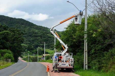 Garopaba avança na instalação da iluminação pública com LED
