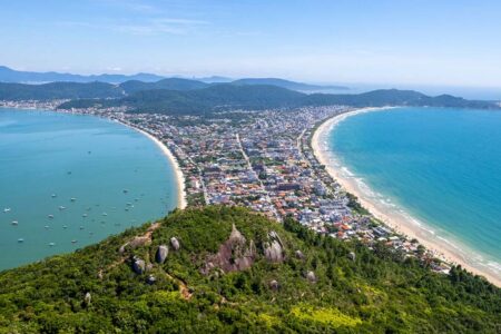 Bombinhas: Verão aumenta em 33% o número de visitantes no Morro do Macaco