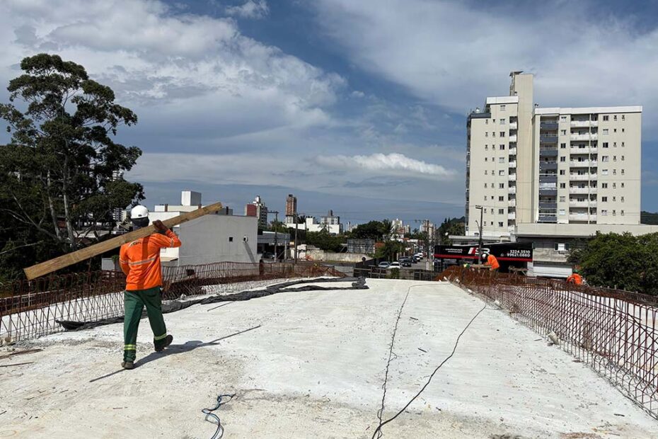 ponte itajai hojesc