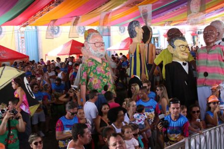 Procon SC dá dicas sobre direitos dos foliões durante o Carnaval