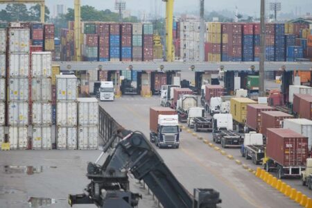 Setor de serviços catarinense cresce 6,1% e supera média nacional