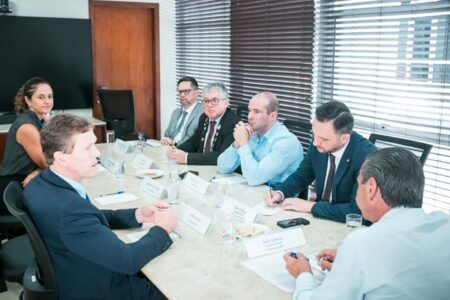 Presidente da Alesc se reúne com deputados da Bancada do Sul
