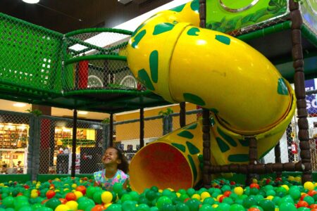 Últimos dias: Parque dos Pequenossauros é atração infantil no Criciúma Shopping