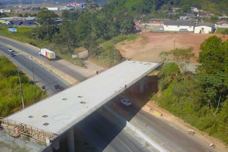Corte do orçamento federal para infraestrutura frustra SC, diz Fiesc