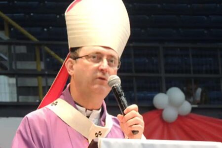 ‘Espírito Santo vai conduzir decisão’, diz cardeal brasileiro cotado para ser papa