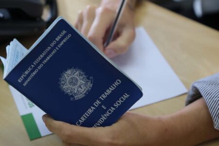 Feirão de Emprego oferece mais de 600 vagas na Grande Florianópolis
