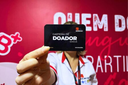 Hemosc lança novos modelos de carteirinhas para doadores de sangue de Santa Catarina