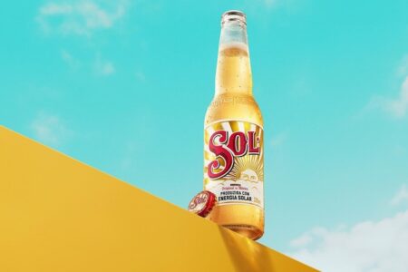Cerveja Sol promove ação de degustação em bares de Florianópolis 