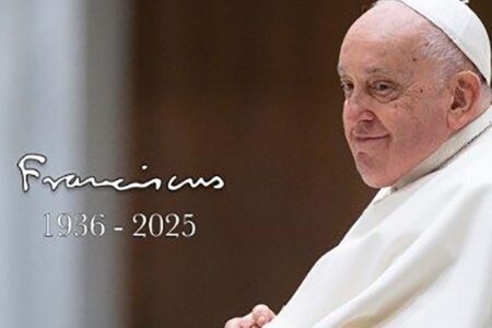 Governador Jorginho decreta luto de três dias pela morte do Papa Francisco