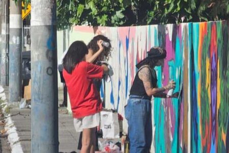 Balneário Camboriú: festival movimenta escola com arte urbana