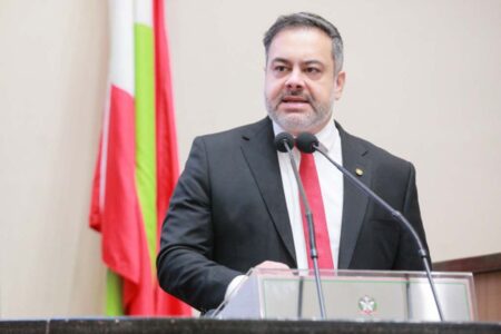 Alesc: deputados vão analisar projetos sobre IA, cybersegurança e mudanças climáticas