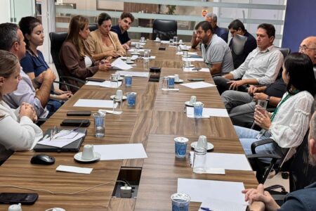 Balneário Camboriú: Juliana Pavan discute conservação das marginais da BR-101 com Arteris Litoral Sul