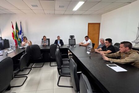 Balneário Camboriú: Juliana Pavan e forças policiais discutem ação na região do calçadão da Avenida Central