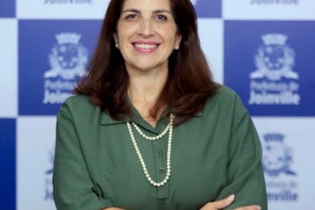 Daniela França Cavalcante assume a Secretaria da Saúde de Joinville