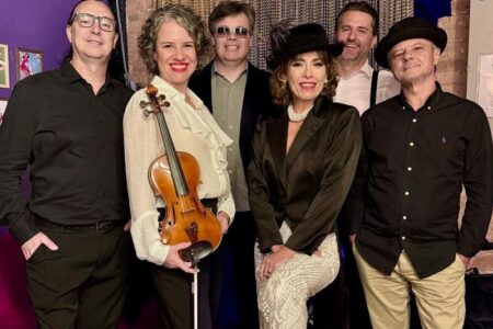 Show de música francesa pop é atração no Jurerê OPEN