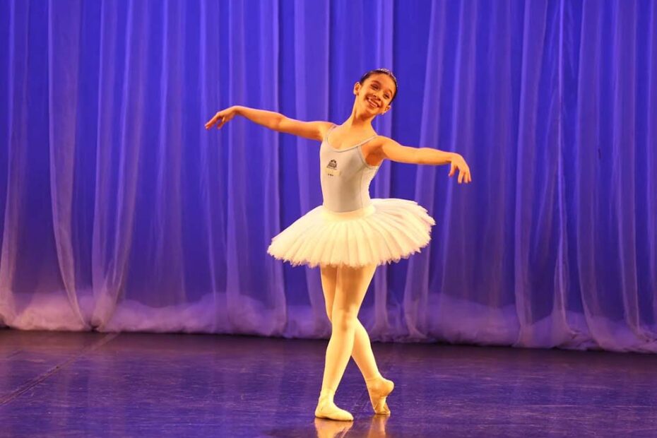 Elisa Neves bolshoi brasil bailarina
