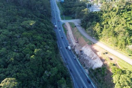 Obras de triplicação na SC-401 avançam em pontos estratégicos da rodovia